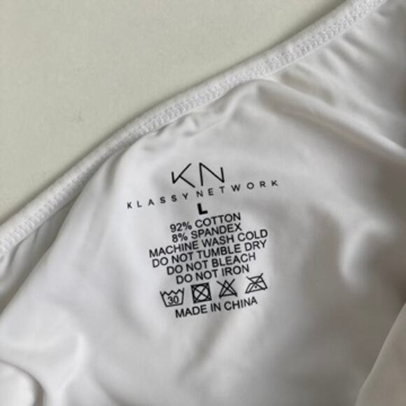 Klassy Network One Shoulder Brami Cropped - White - Large - Picture 7 of 7